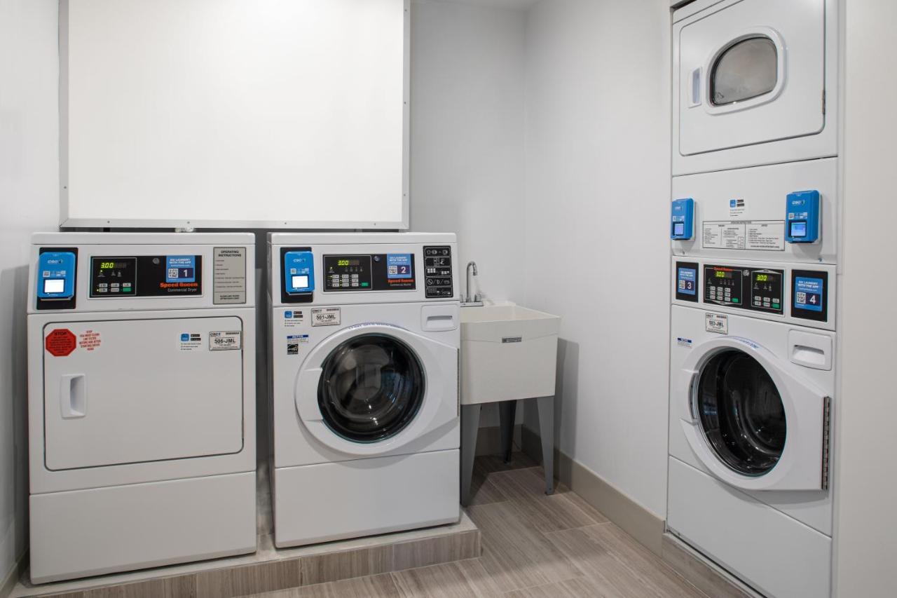 Express & Woodside Laguardia Airport 3* Nova York