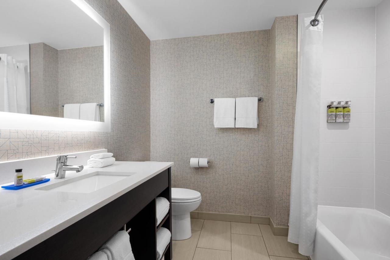 Hotel Express & Woodside Laguardia Airport Nova York